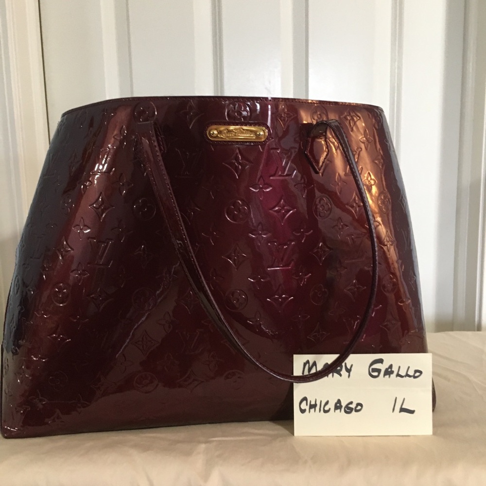 Authentic Louis Vuitton tote in raspberry patent.